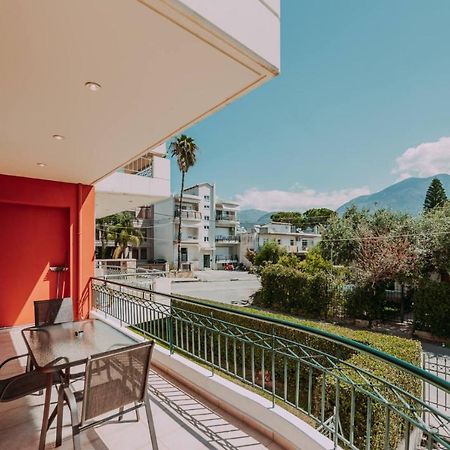 Bessis Apartments Каламата Экстерьер фото
