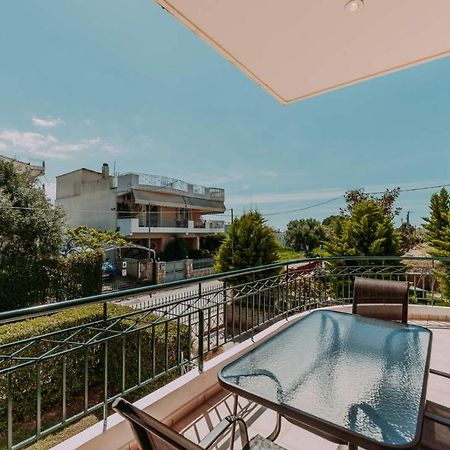 Bessis Apartments Каламата Экстерьер фото