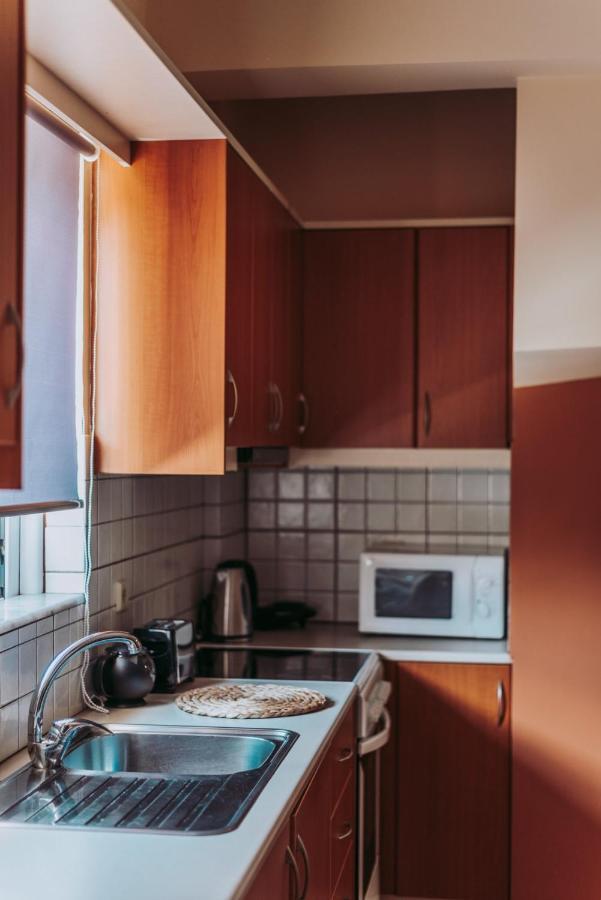 Bessis Apartments Каламата Экстерьер фото