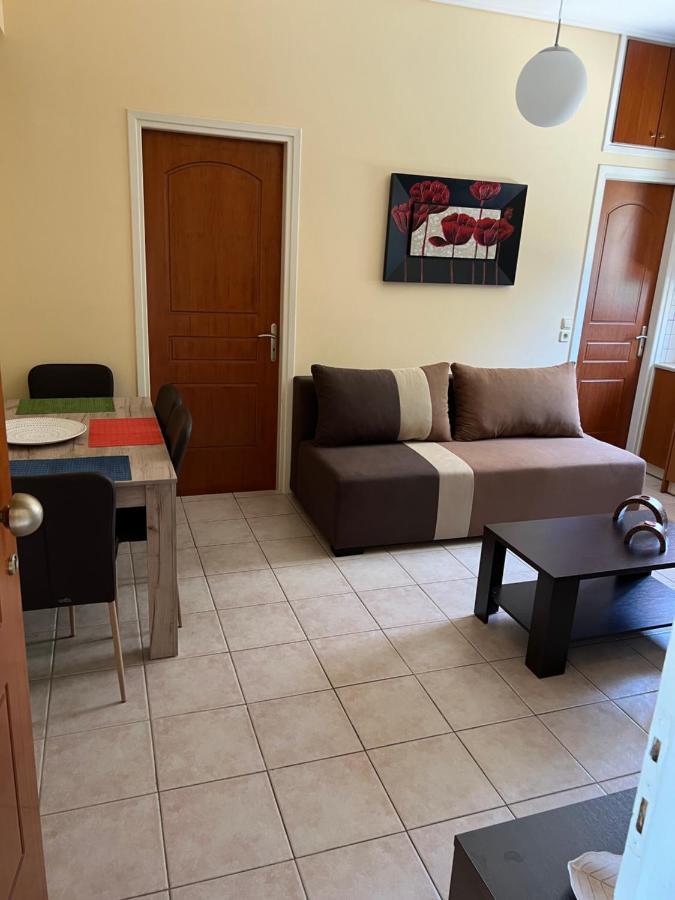 Bessis Apartments Каламата Экстерьер фото